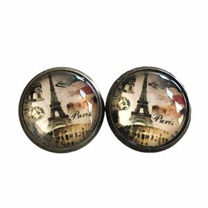 3 for 15🎀 bronze tone Eiffel Tower picture studs